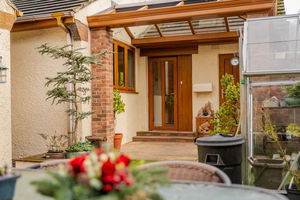 Covered Entrance Porch- click for photo gallery